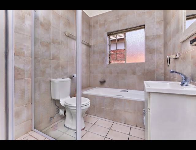 2 BEDROOM DUPLEX FOR SALE IN NORTH RIDING